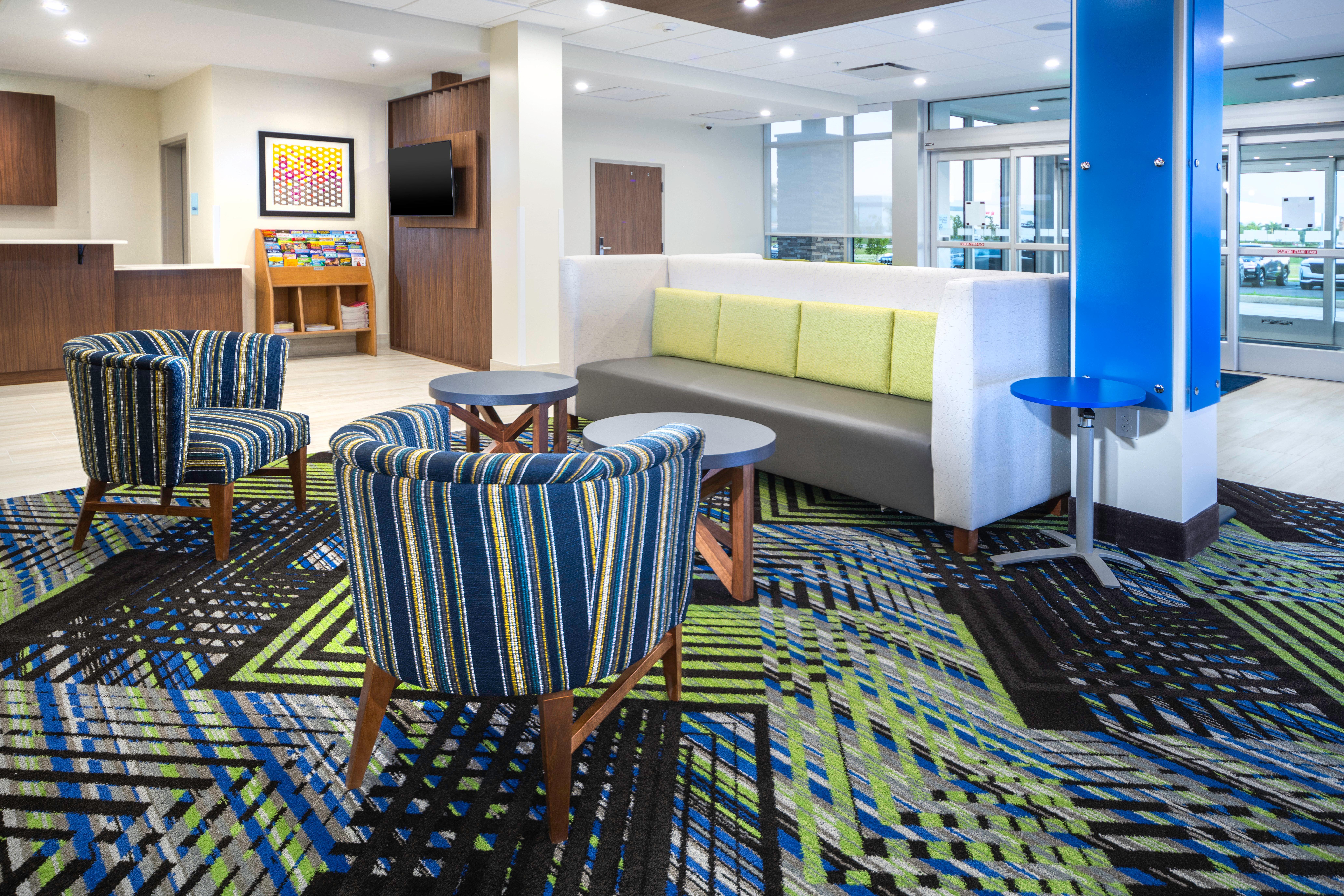 Holiday Inn Express & Suites - Fort Myers Airport By Ihg Екстериор снимка